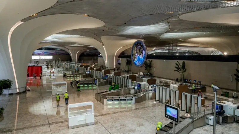 पीएम मोदी ने किया नवी मुंबई एयरपोर्ट का उद्घाटन, मुंबई को मिला दूसरा अंतरराष्ट्रीय हवाई अड्डा